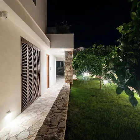 Villa Romana - Luxury Estate Stomorska