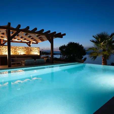 Romana - Luxury Estate