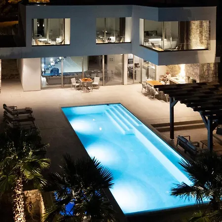 Romana - Luxury Estate Villa Stomorska