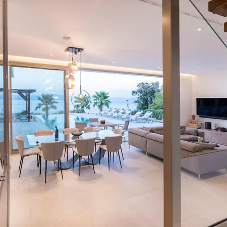 Romana - Luxury Estate Villa *