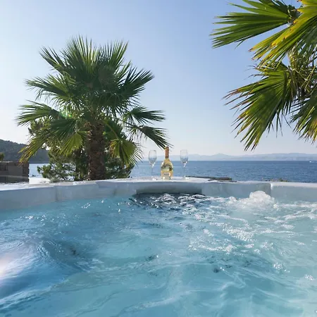 Romana - Luxury Estate Villa