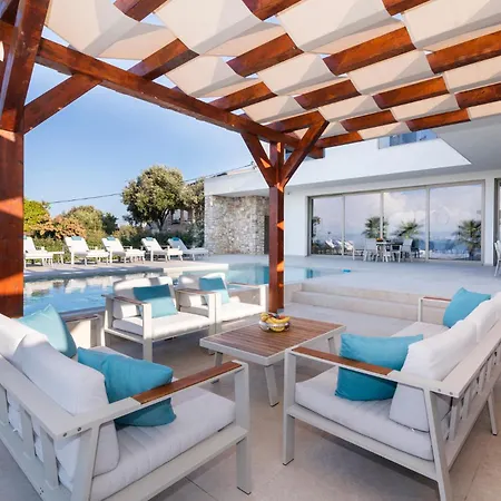 Romana - Luxury Estate Villa *