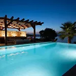 Romana - Luxury Estate