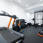 Romana - Luxury Estate