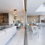 Romana - Luxury Estate * 스토모르스카