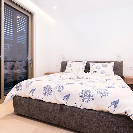 Romana - Luxury Estate * 스토모르스카